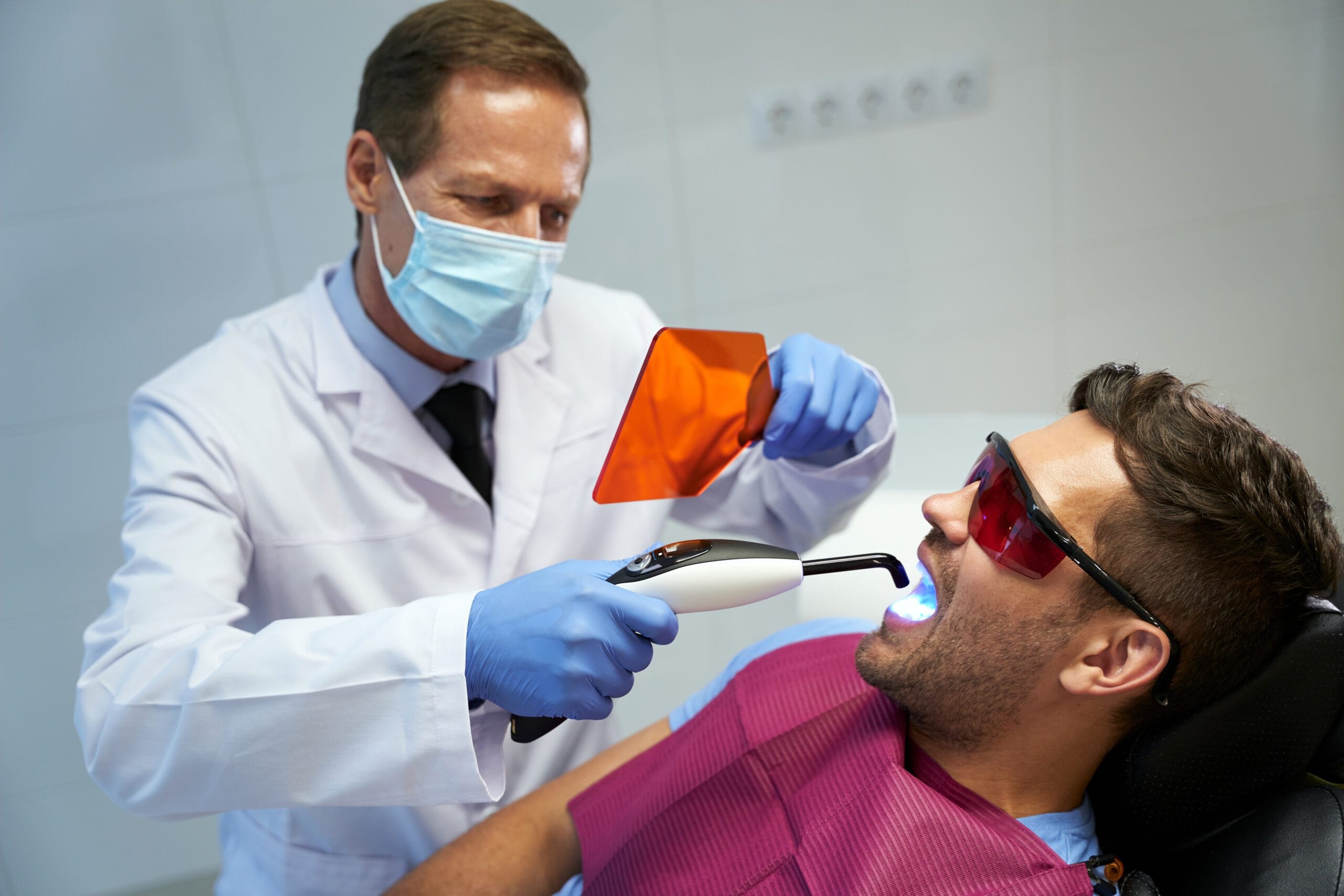 man treatment dental cleaning in tijuana with laser